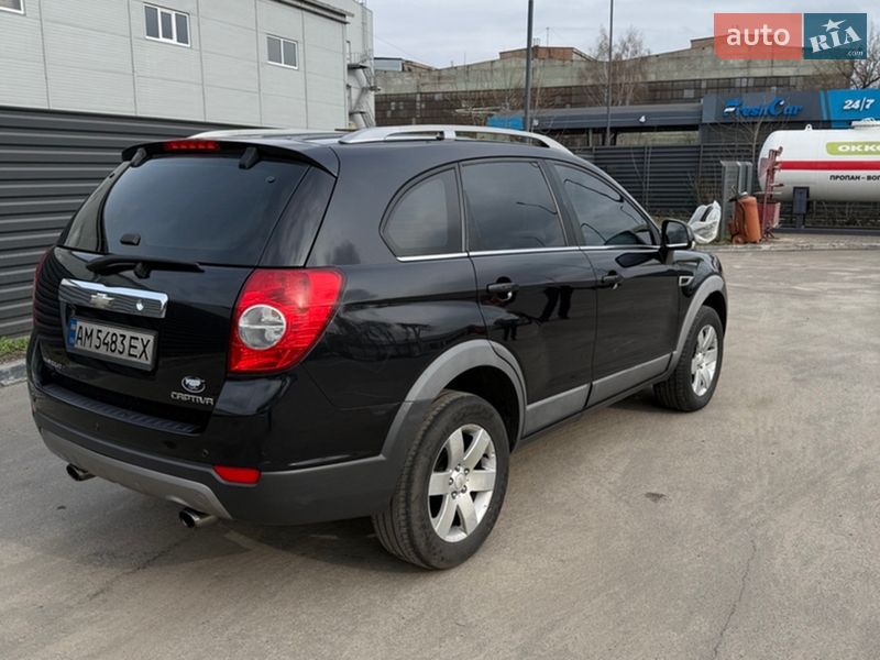 Позашляховик / Кросовер Chevrolet Captiva 2012 в Житомирі