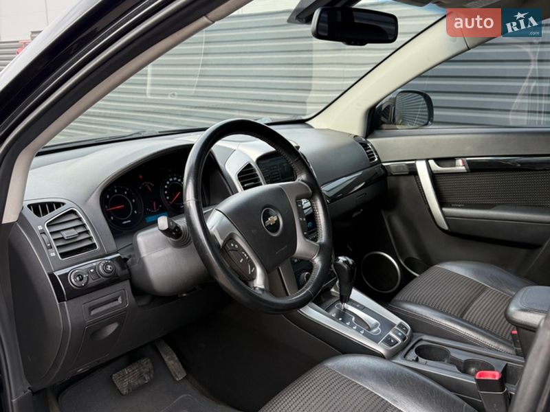 Позашляховик / Кросовер Chevrolet Captiva 2012 в Житомирі