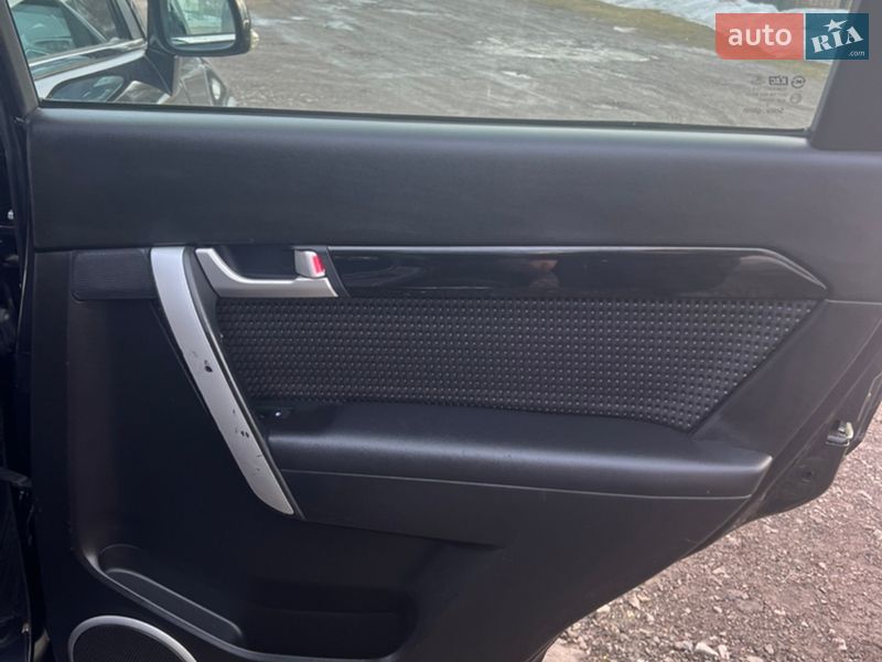 Позашляховик / Кросовер Chevrolet Captiva 2012 в Луцьку