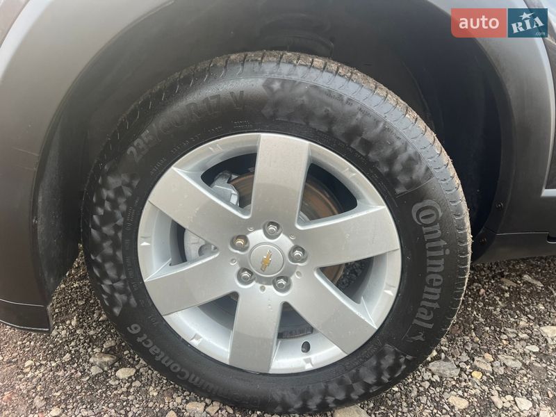 Позашляховик / Кросовер Chevrolet Captiva 2012 в Луцьку