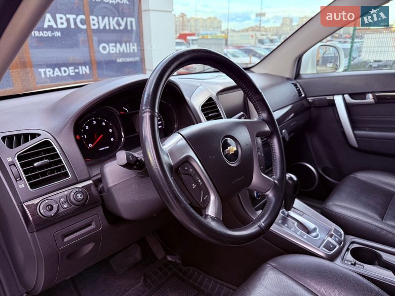 Внедорожник / Кроссовер Chevrolet Captiva 2013 в Киеве
