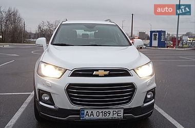 Позашляховик / Кросовер Chevrolet Captiva 2016 в Києві