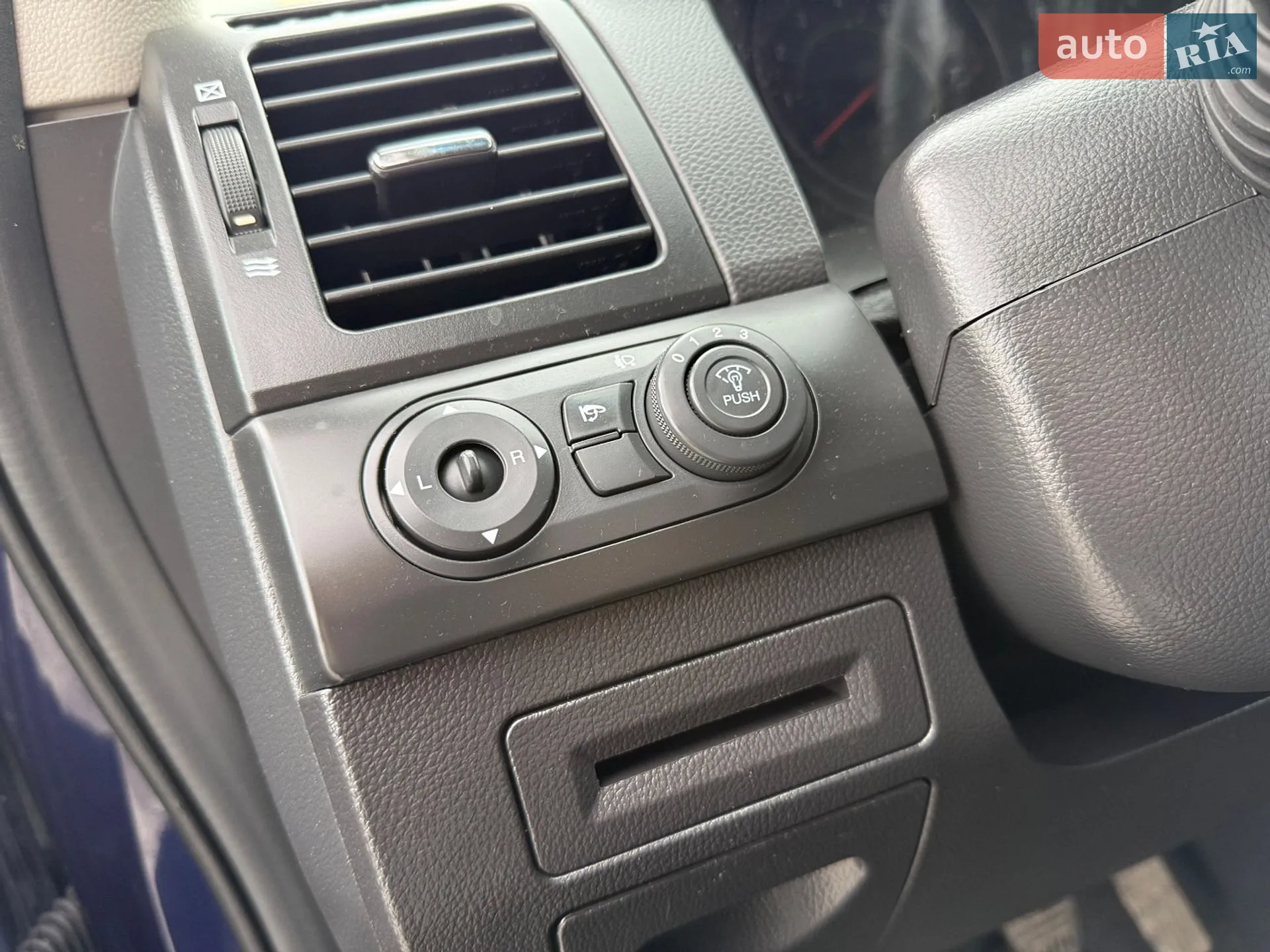 2011 Chevrolet Captiva - мініатюра 42