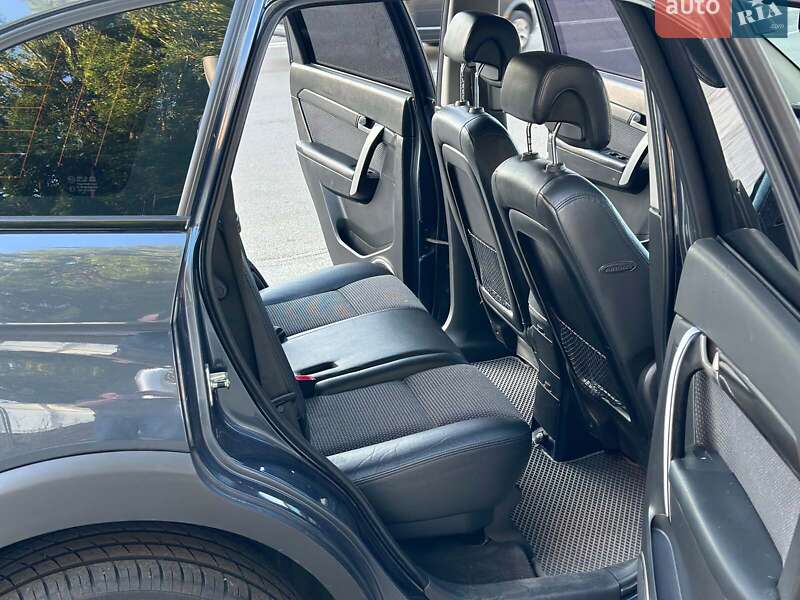 Внедорожник / Кроссовер Chevrolet Captiva 2007 в Киеве
