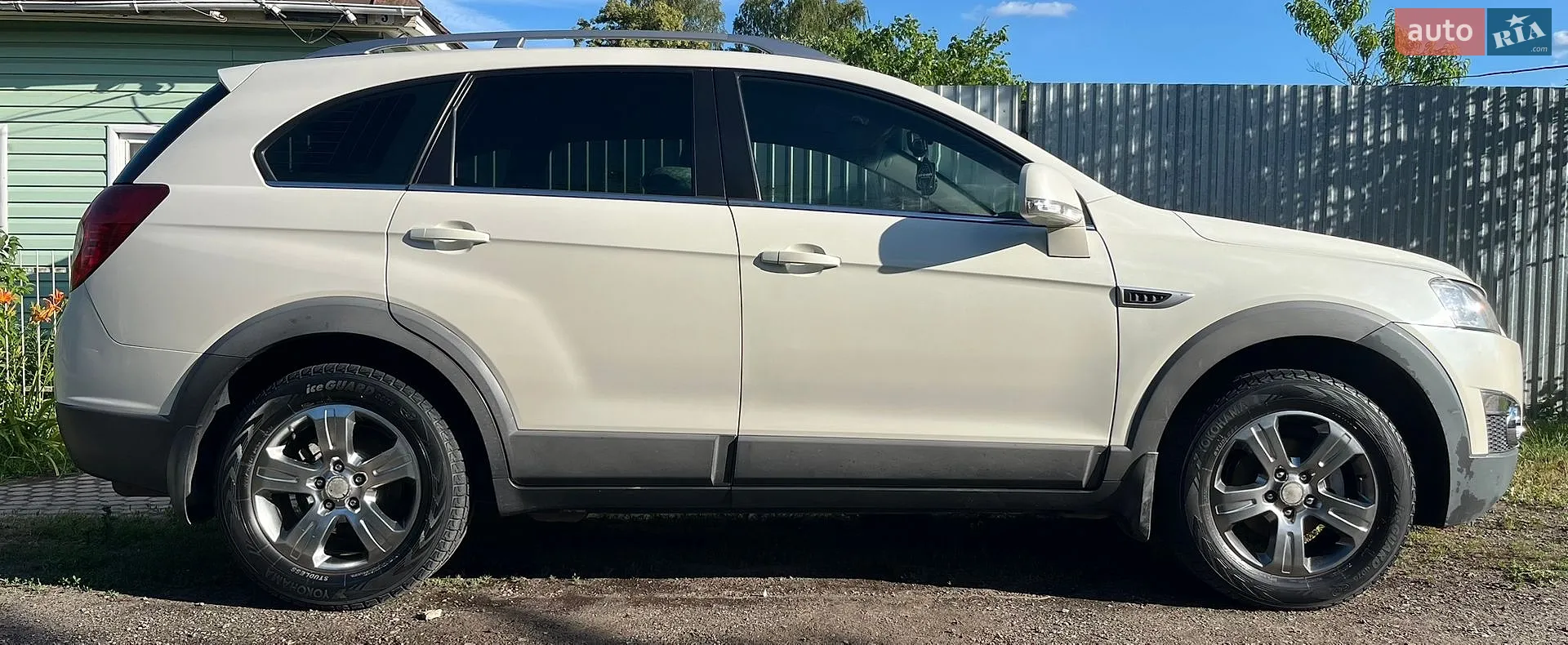 2011 Chevrolet Captiva - мініатюра 2