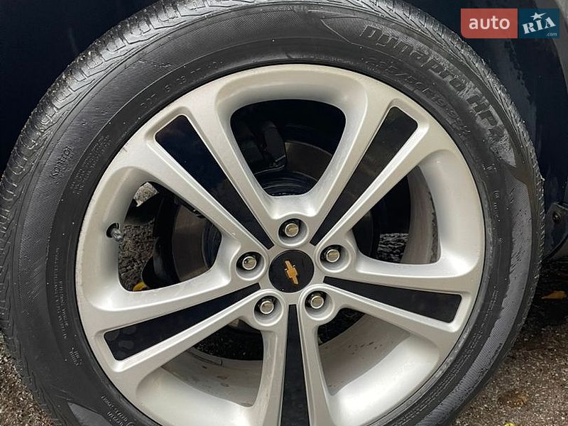 Внедорожник / Кроссовер Chevrolet Captiva 2015 в Тернополе