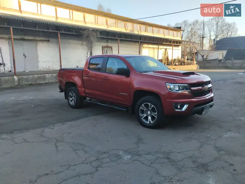Пикап Chevrolet Colorado 2015 в 