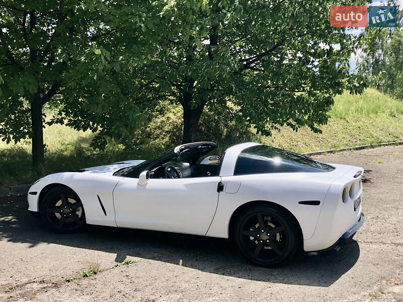 Кабриолет Chevrolet Corvette 2006 в Дрогобыче