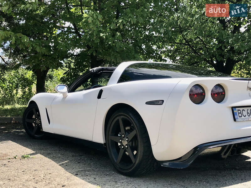 Кабриолет Chevrolet Corvette 2006 в Дрогобыче