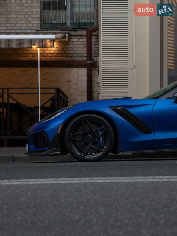 Купе Chevrolet Corvette 2019 в Киеве
