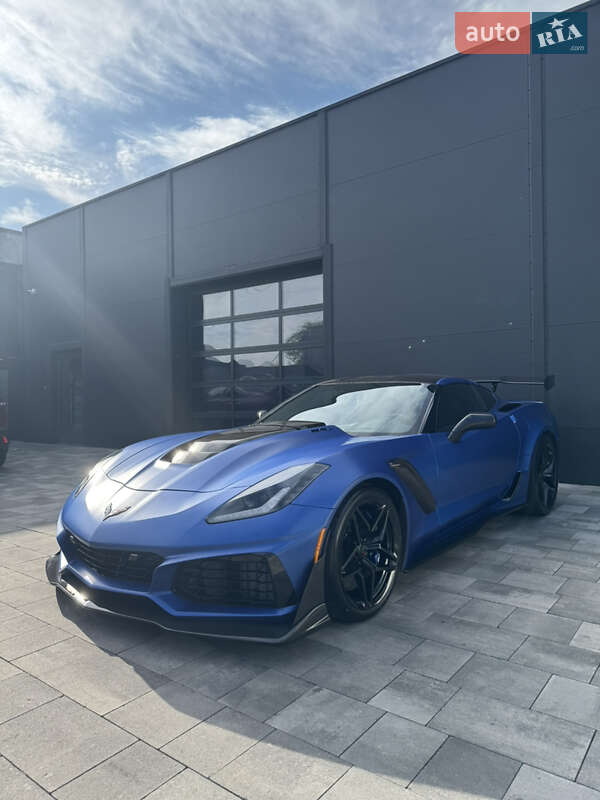Купе Chevrolet Corvette 2019 в Киеве