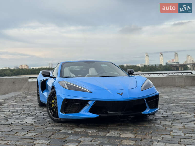 Кабриолет Chevrolet Corvette 2022 в Киеве