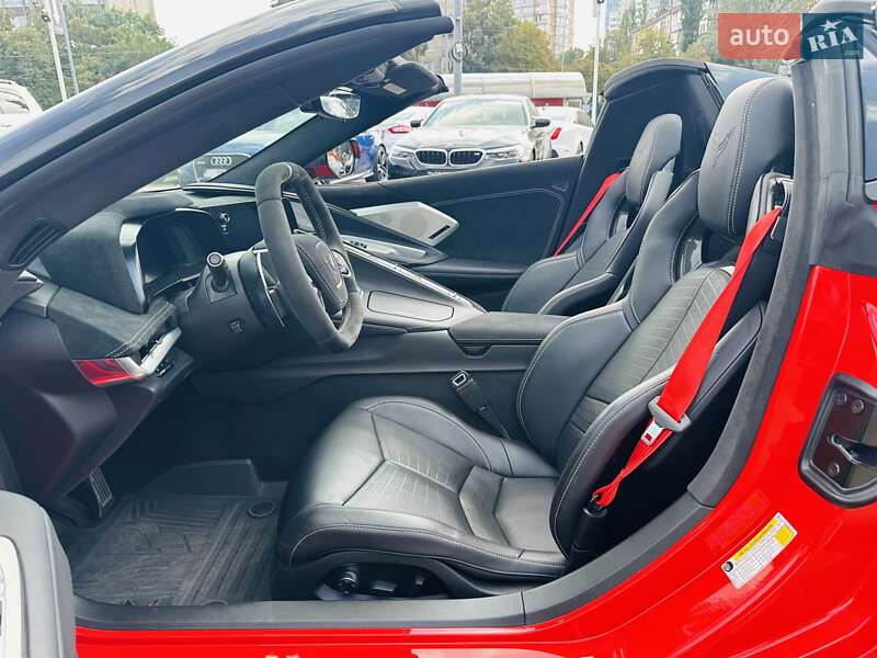 Кабріолет Chevrolet Corvette 2021 в Києві фото 22 Кабріолет Chevrolet Corvette 2021 в Києві