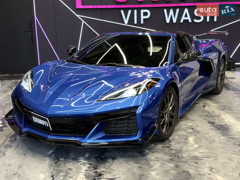 Кабриолет Chevrolet Corvette 2023 в Киеве