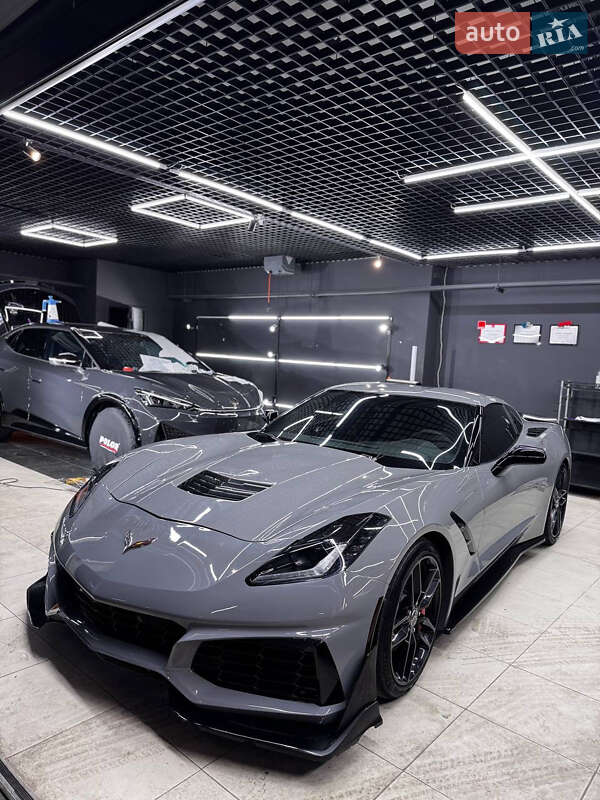 Кабриолет Chevrolet Corvette 2016 в Киеве