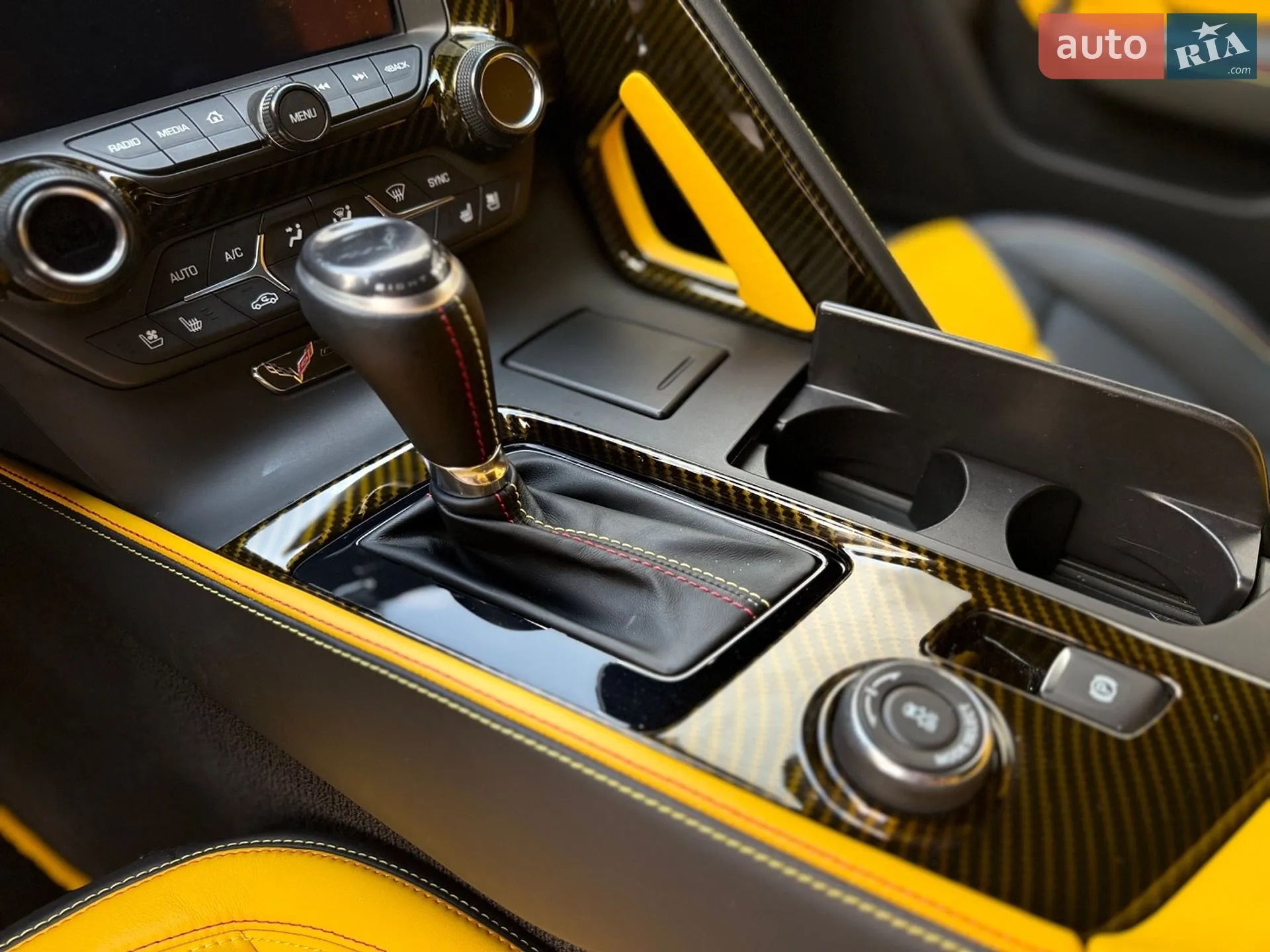 2014 Chevrolet Corvette - мініатюра 20