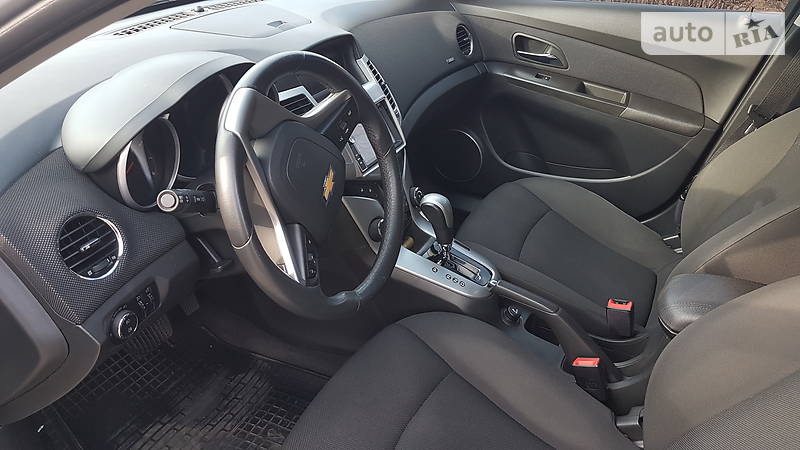 Седан Chevrolet Cruze 2012 в Кривому Розі