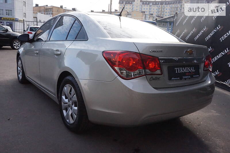 Седан Chevrolet Cruze 2013 в Одесі