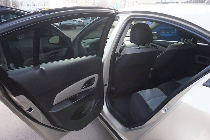 Седан Chevrolet Cruze 2013 в Одесі