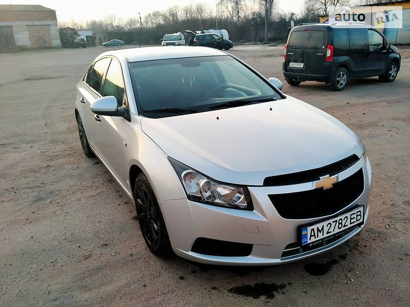 Седан Chevrolet Cruze 2011 в Житомирі фото 14 Седан Chevrolet Cruze 2011 в Житомирі