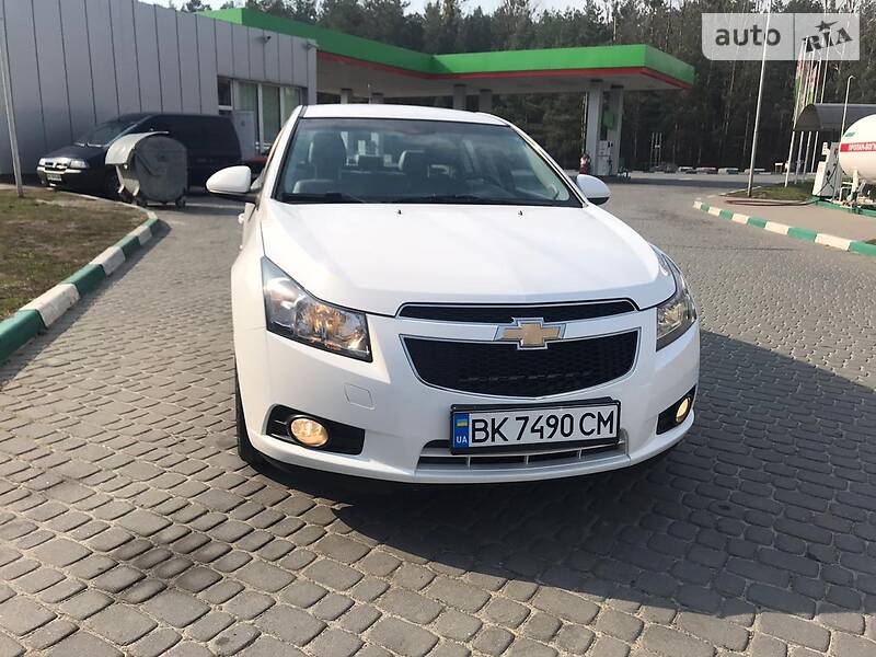 Седан Chevrolet Cruze 2010 в Бродах