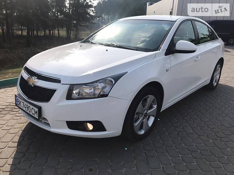 Седан Chevrolet Cruze 2010 в Бродах