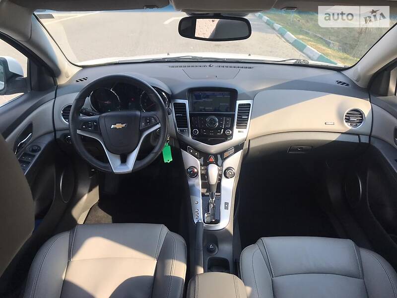 Седан Chevrolet Cruze 2010 в Бродах