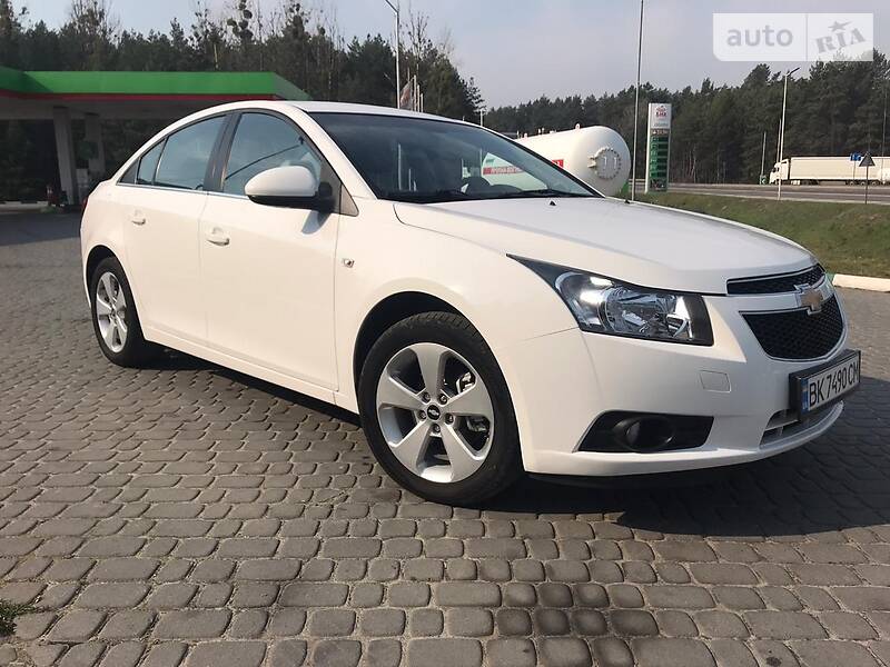 Седан Chevrolet Cruze 2010 в Бродах