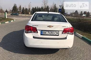 Седан Chevrolet Cruze 2010 в 