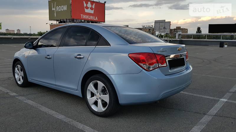Седан Chevrolet Cruze 2008 в Києві