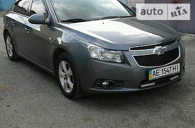 Седан Chevrolet Cruze 2010 в Днепре