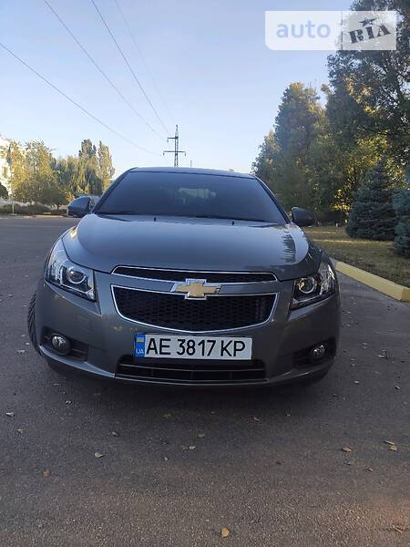 Седан Chevrolet Cruze 2011 в Дніпрі