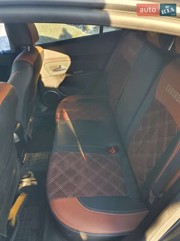 Седан Chevrolet Cruze 2016 в Гостомелі