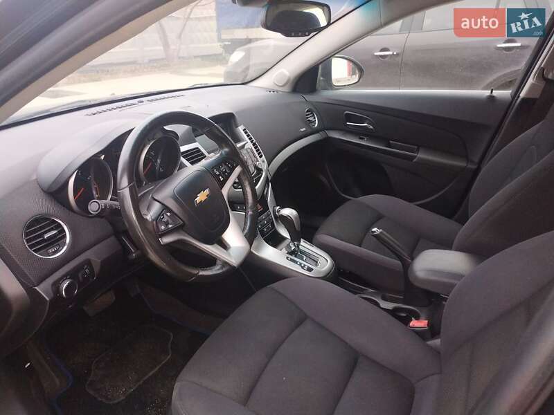 Седан Chevrolet Cruze 2014 в Черноморске