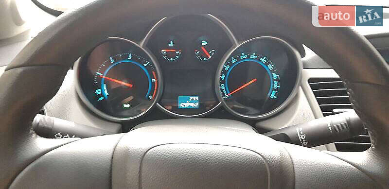 Седан Chevrolet Cruze 2009 в Тячеві