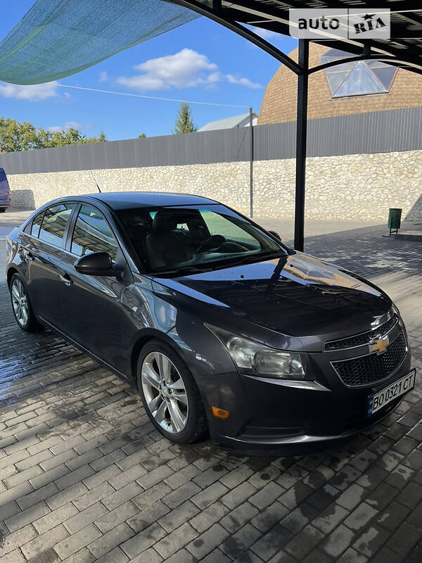 Седан Chevrolet Cruze 2011 в Тернополе