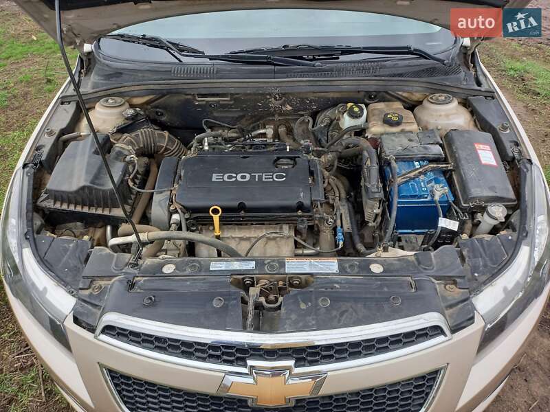 Седан Chevrolet Cruze 2011 в Кілії