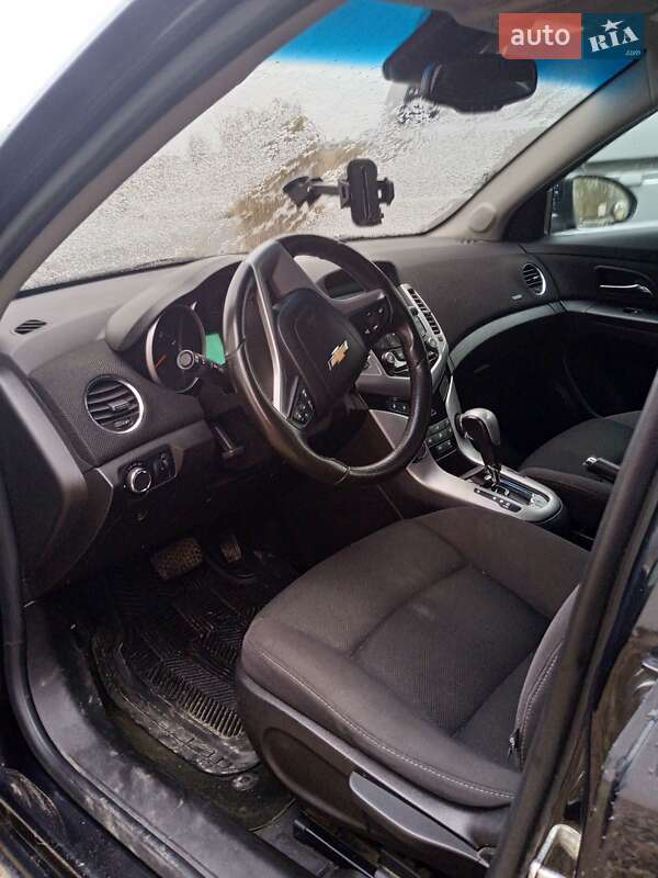 Седан Chevrolet Cruze 2013 в Львові
