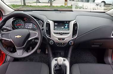 Седан Chevrolet Cruze 2016 в Ивано-Франковске