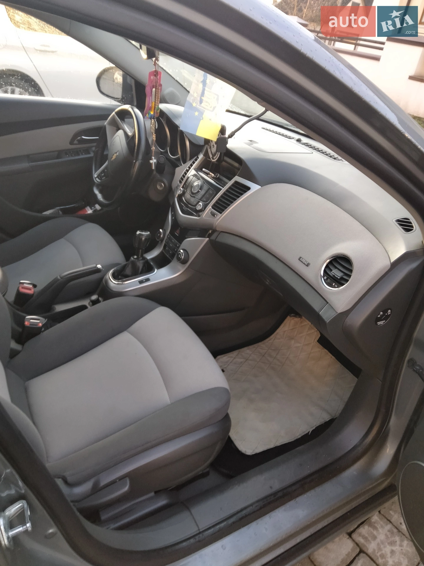 2010 Chevrolet Cruze - мініатюра 15