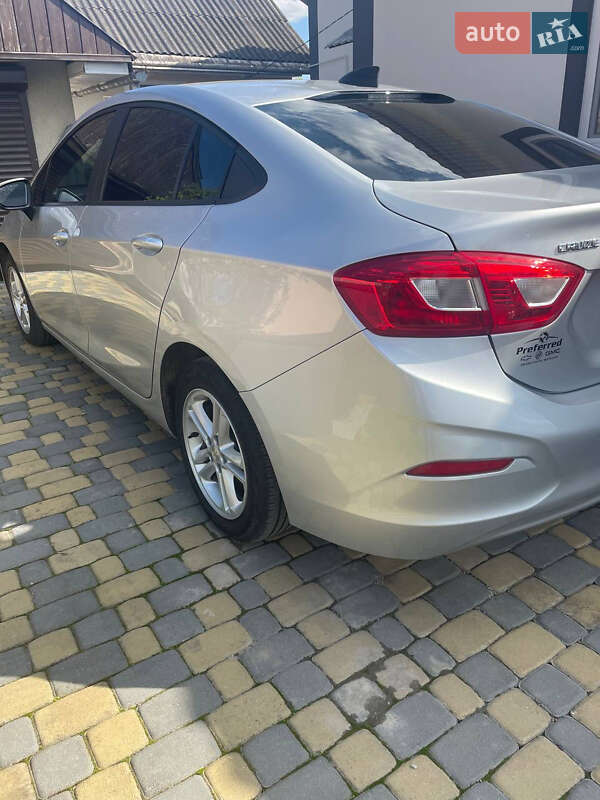 Седан Chevrolet Cruze 2016 в Ивано-Франковске фото 2 Седан Chevrolet Cruze 2016 в Ивано-Франковске