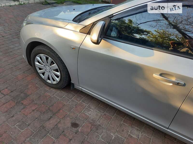 Chevrolet Cruze 2010 Chevrolet Cruze 2010