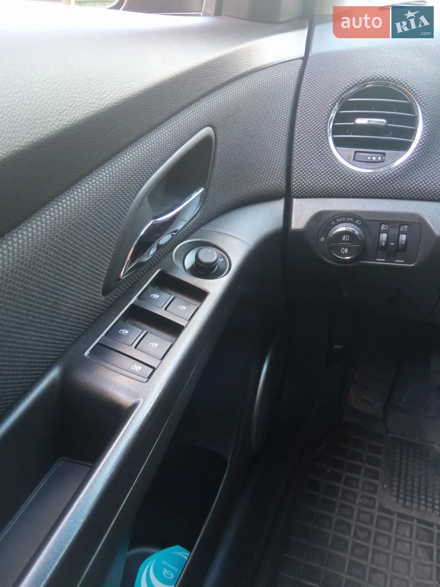 2012 Chevrolet Cruze - мініатюра 16