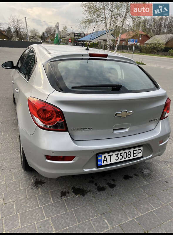 Седан Chevrolet Cruze 2012 в Калуші