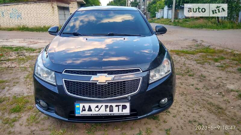 Седан Chevrolet Cruze 2011 в Харькове
