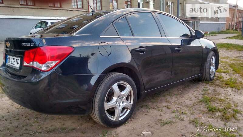 Седан Chevrolet Cruze 2011 в Харькове