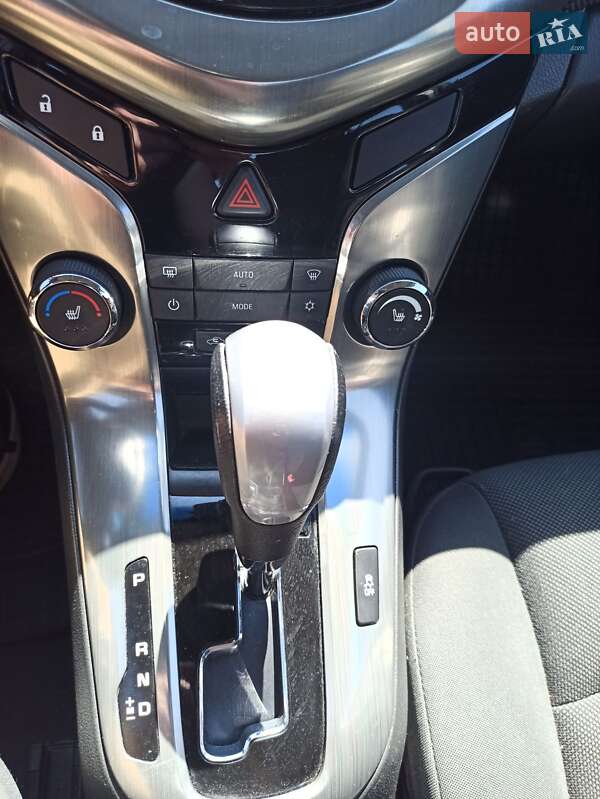Седан Chevrolet Cruze 2013 в Львові