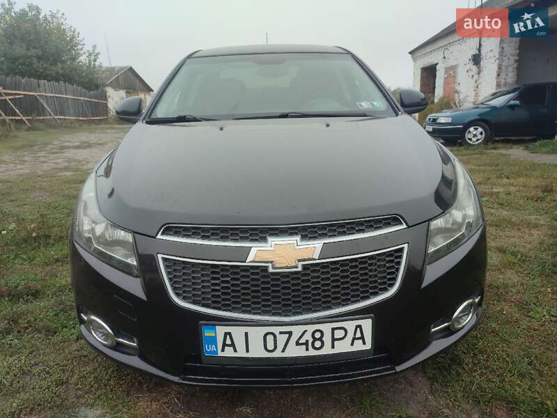 Седан Chevrolet Cruze 2011 в Малині