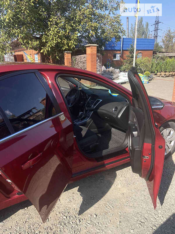 Седан Chevrolet Cruze 2011 в Кривому Розі