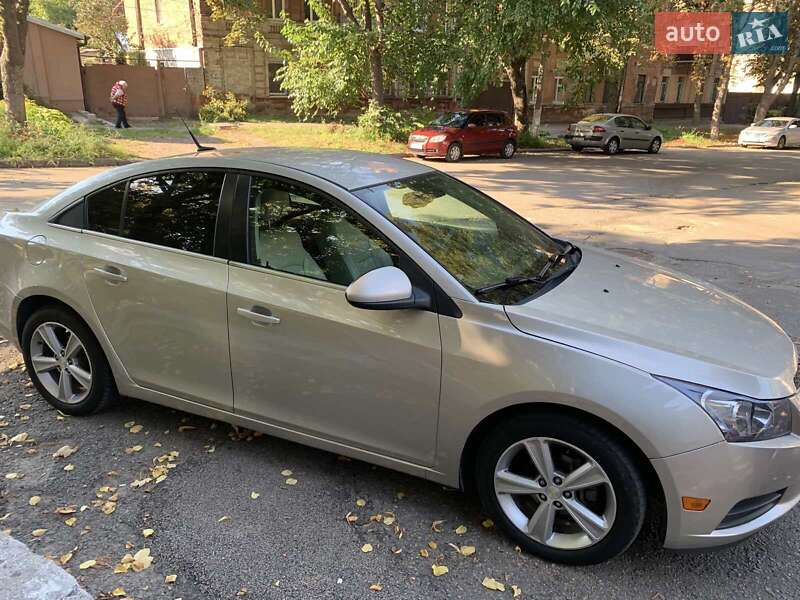 Седан Chevrolet Cruze 2013 в Дніпрі